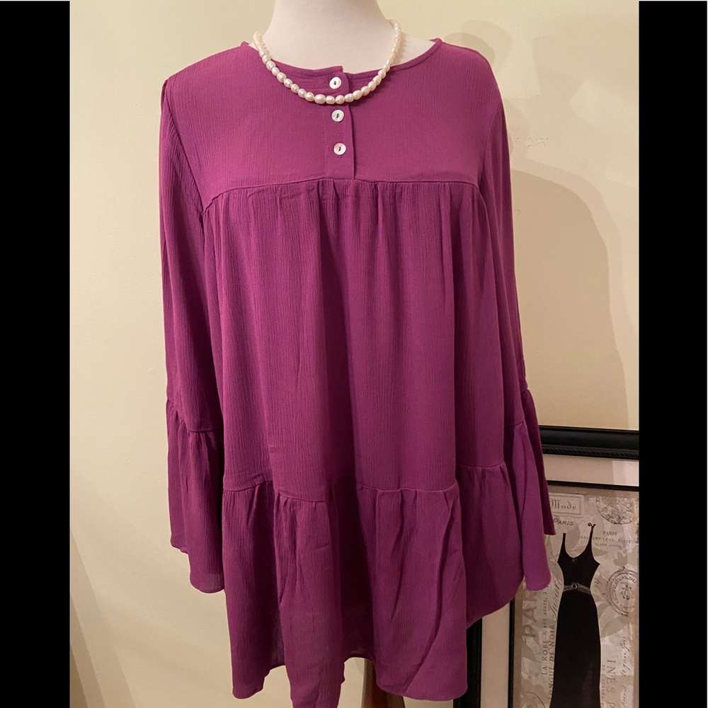 Soft Surroundings tunic size M long bell sleeves  purple color